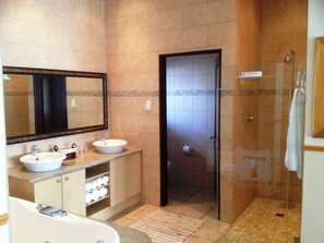 Couples treatment room(s), aromatherapy, Swedish massages, reflexology - Turnberry Boutique Hotel (Oudtshoorn)