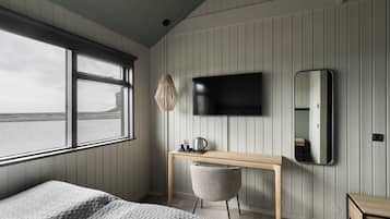 Traditionele kamer, 1 twee- of 2 eenpersoonsbedden | Televisie
