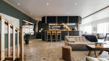 酒吧(店内)