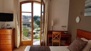 1 chambre, coffres-forts dans les chambres, bureau