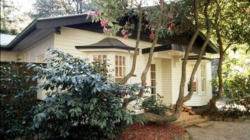 Casa rural, 4 dormitoris | Planxa i posts de planxar, wifi gratuïta i roba de llit