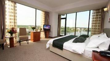 Minibar, pengeskab på værelset, gratis Wi-Fi