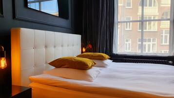 1 bedroom, Egyptian cotton sheets, premium bedding, minibar