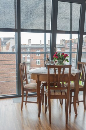 Deluxe appartement, 1 slaapkamer, kitchenette | Kameruitzicht