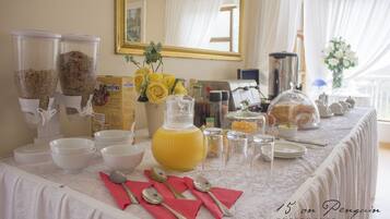 Free daily cooked-to-order breakfast