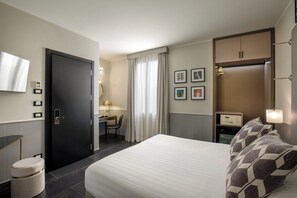 Standard Room, 1 Double Bed | Down comforters, in-room safe, desk, blackout drapes - Stay Inn Rome (Rome)