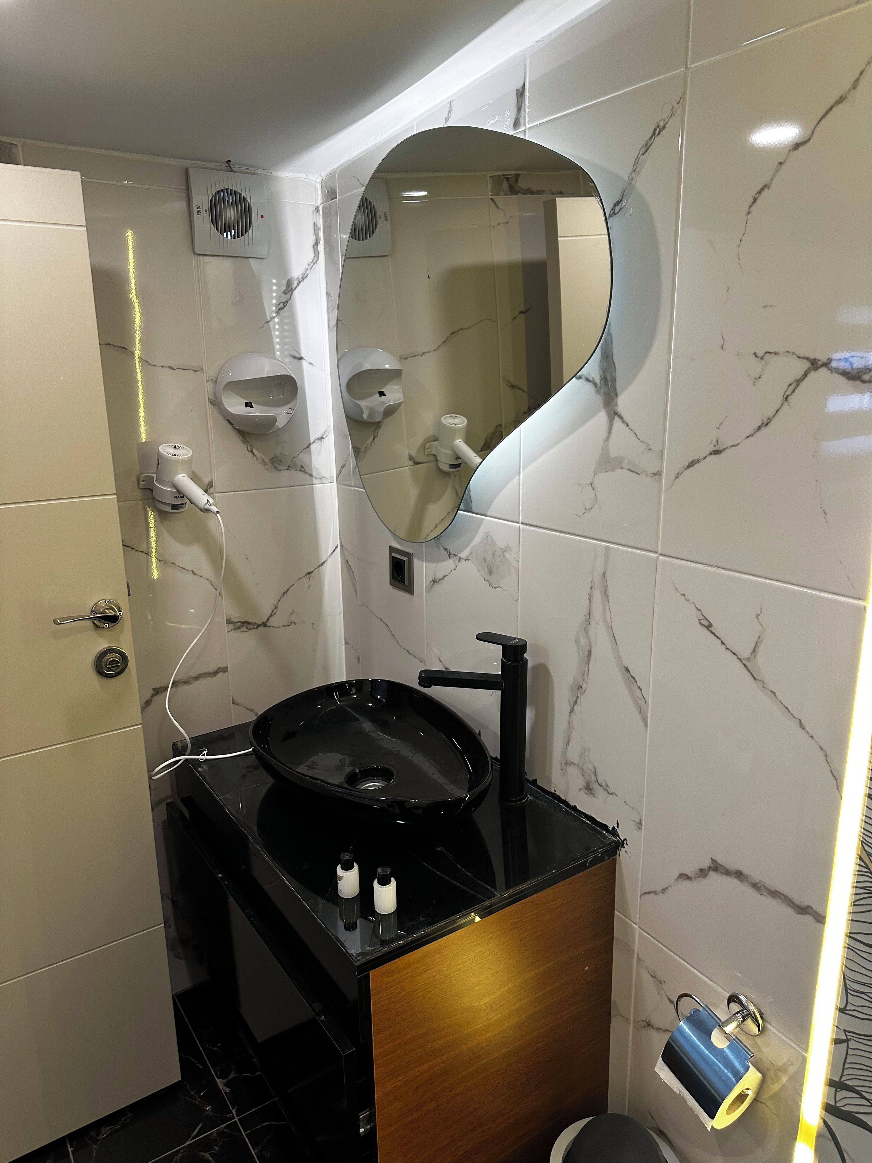 Photo - Hotel Buhara Family Inn