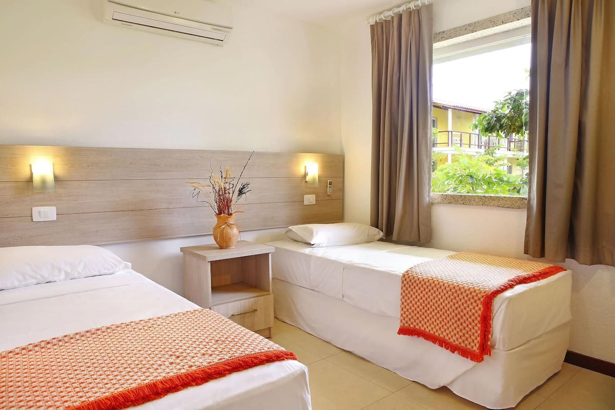 3 bedrooms, in-room safe, blackout curtains, free WiFi