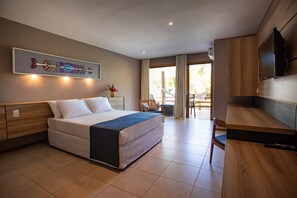 Superior Suite | In-room safe, blackout drapes, free WiFi, bed sheets