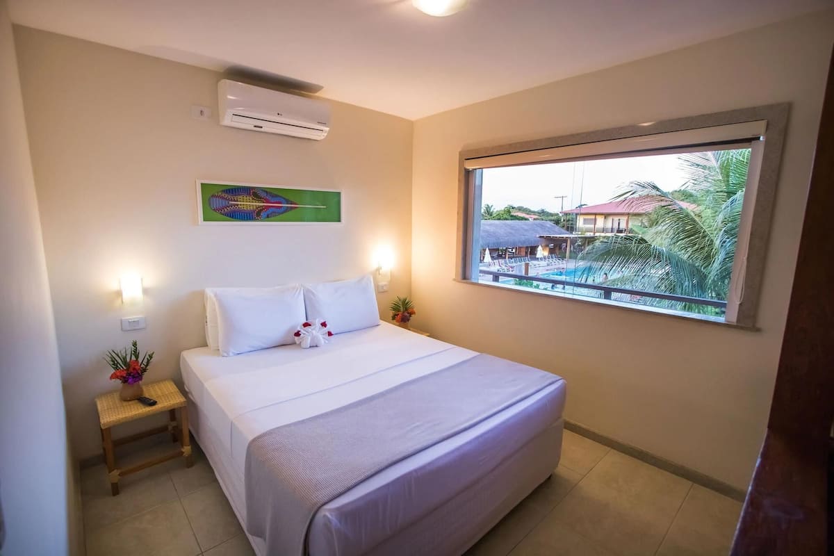 In-room safe, blackout drapes, WiFi (free), bed sheets