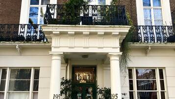 Bagian depan properti