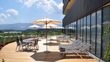 Sundeck