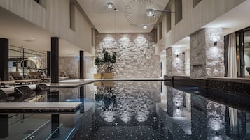 Indoor pool, pool loungers