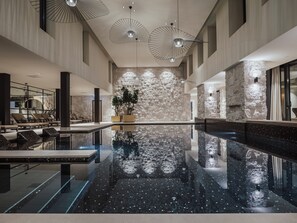 Indoor pool, pool loungers