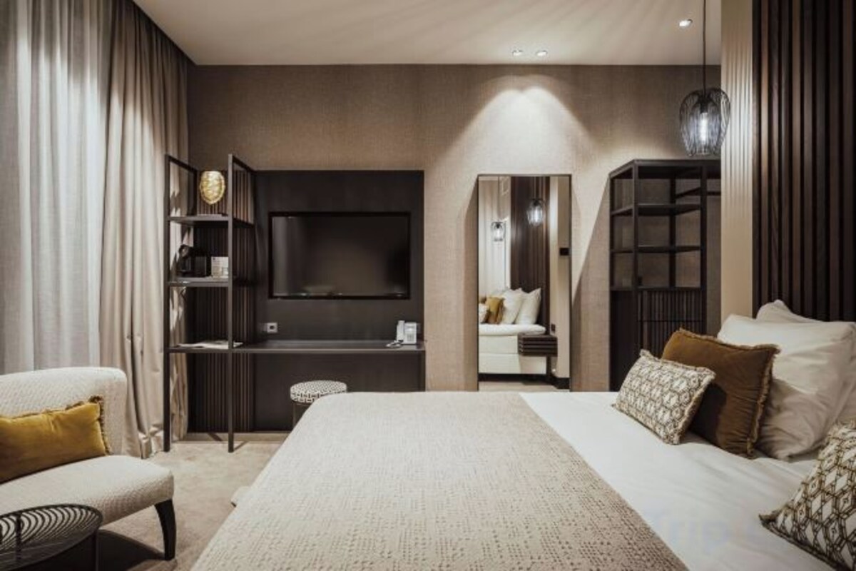 Deluxe Room With Balcony