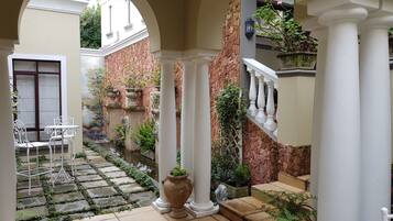 Entrada al alojamiento