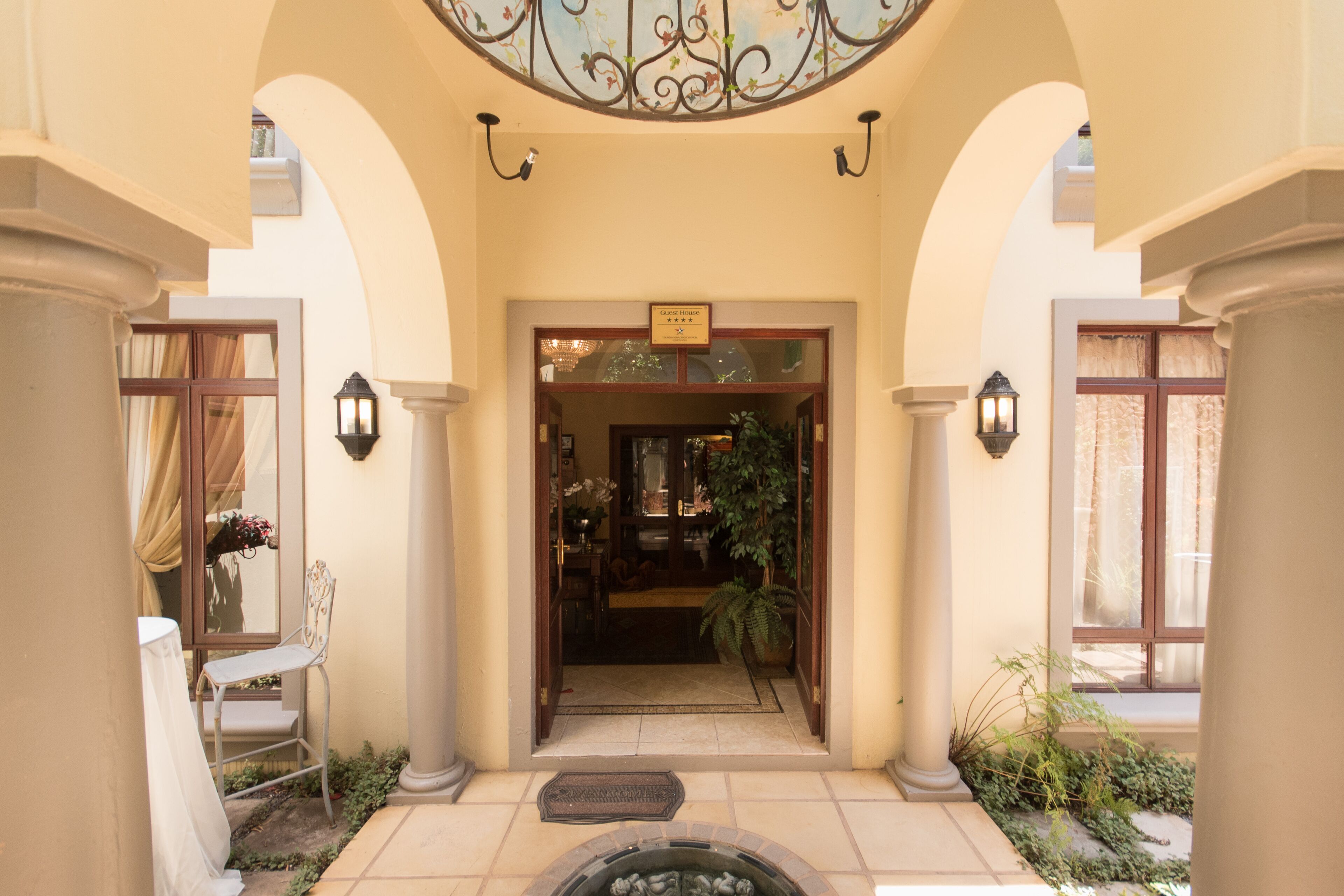 Entrada al alojamiento