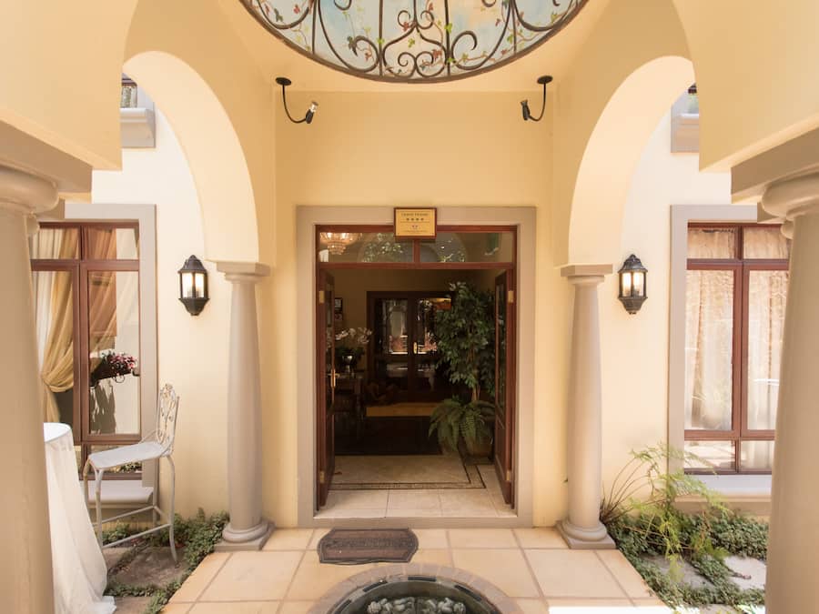 Entrada de la propiedad