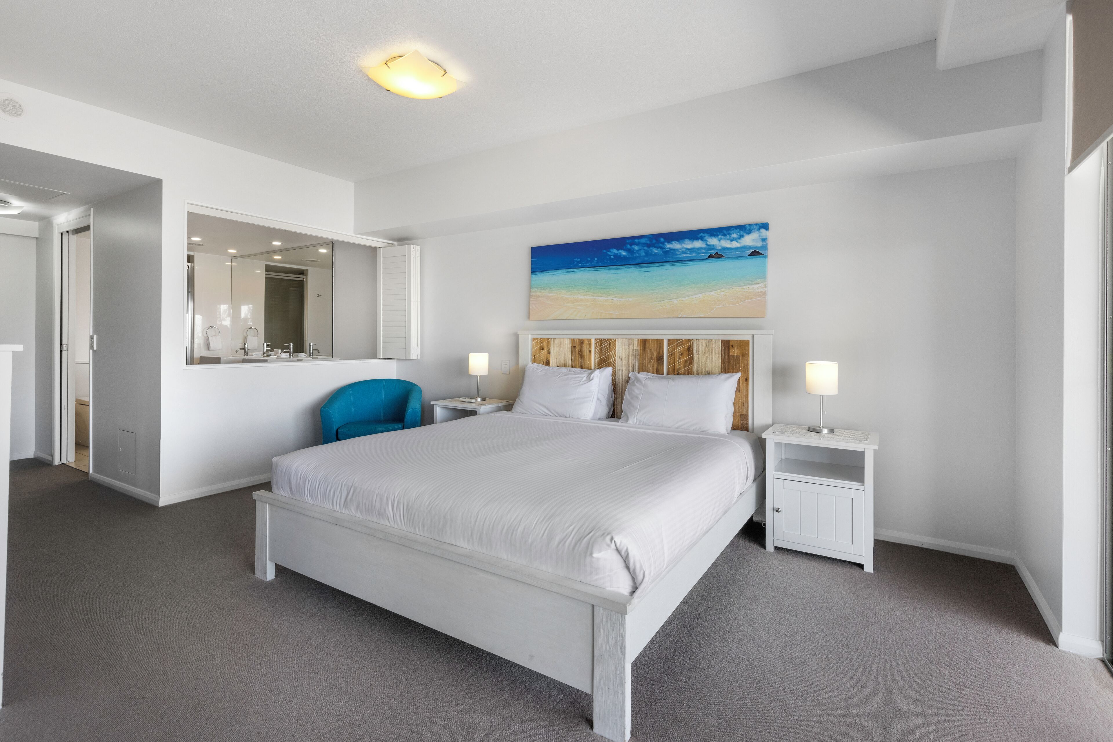 	 3 Bedroom Ocean View  Apartment