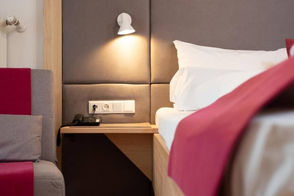Double Room, 1 Bedroom | WiFi (free), bed sheets