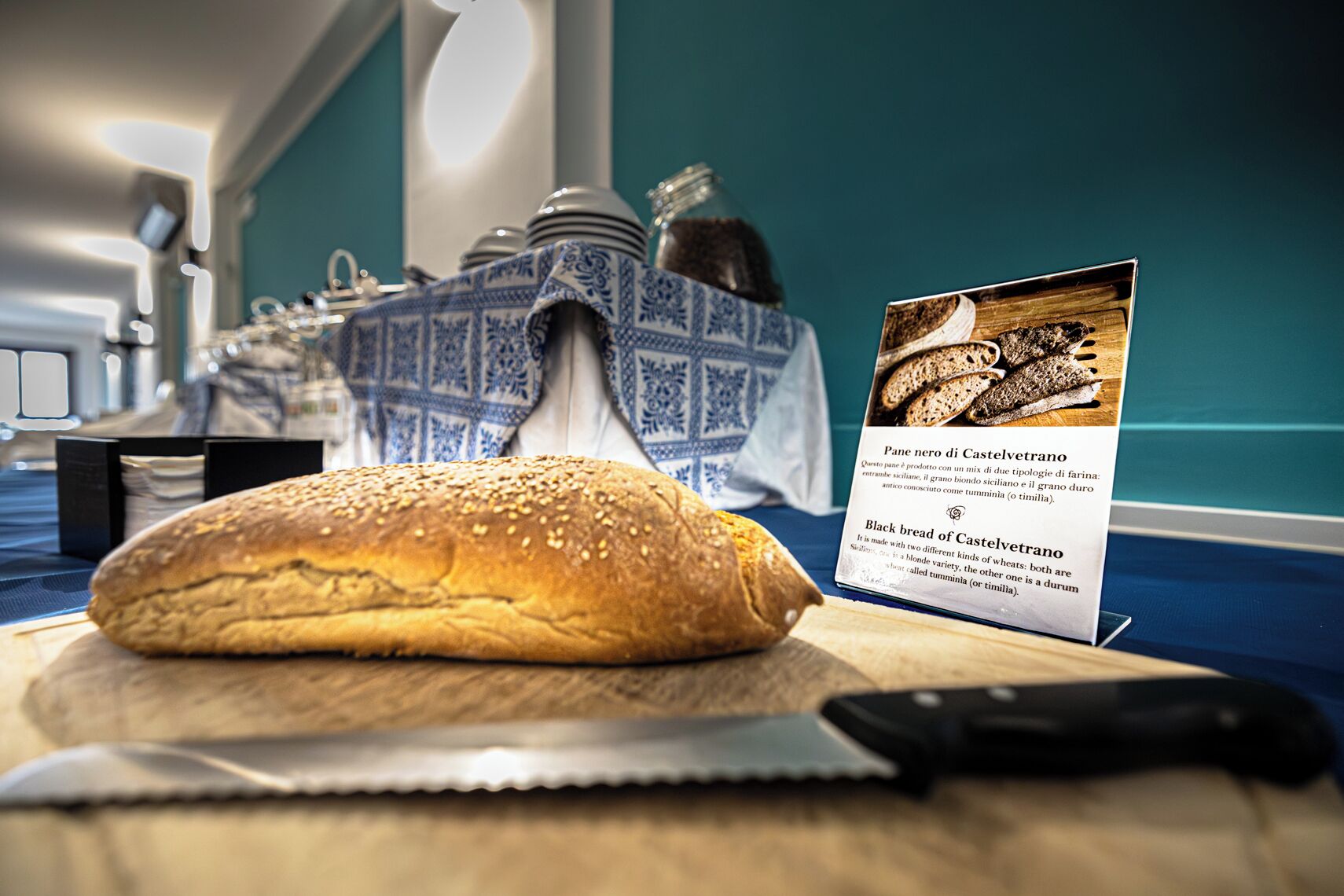 free buffet breakfast