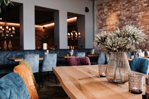 Lunch, dinner served; international cuisine, al fresco dining  - Hotel My Place (Lautzenhausen)