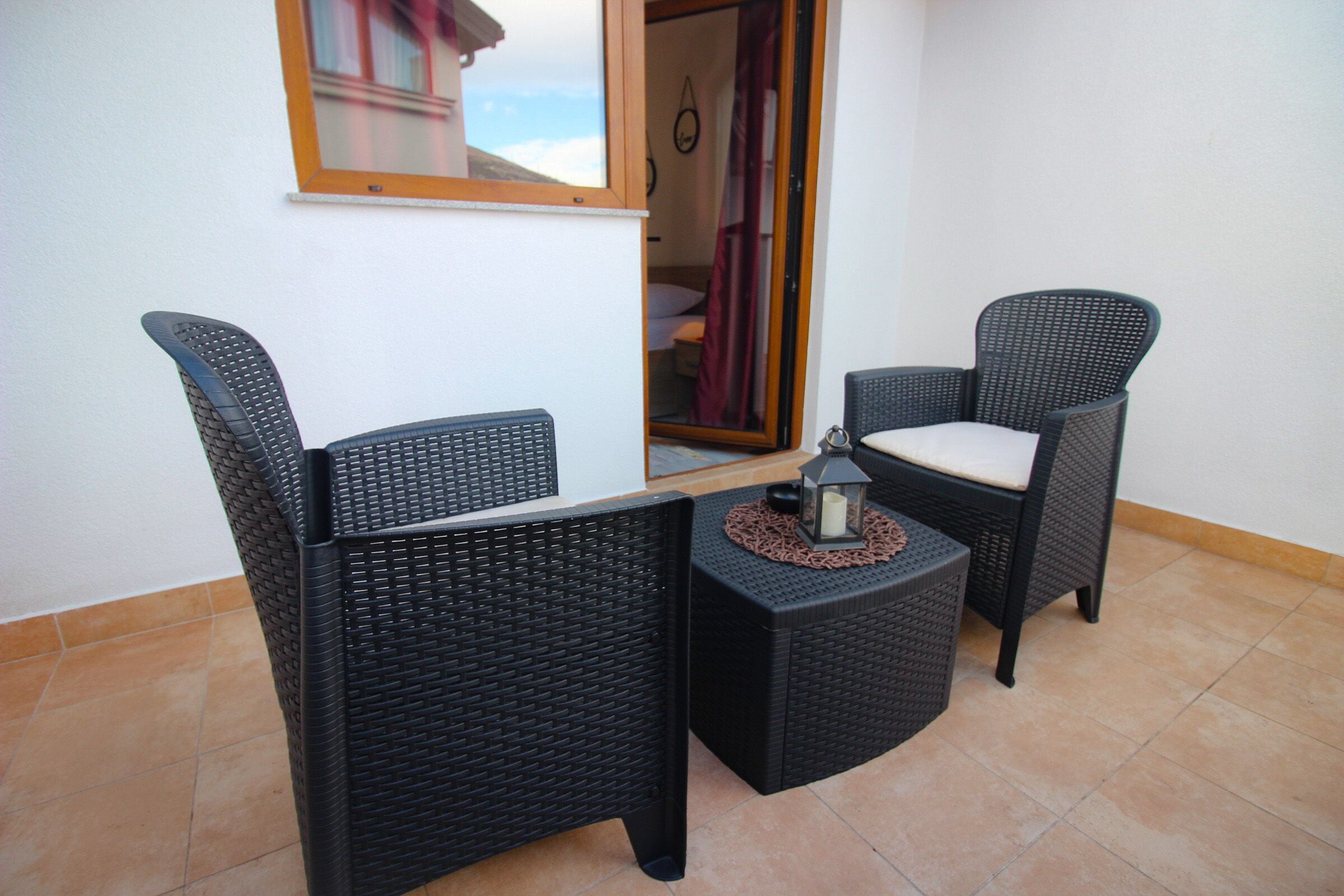 deluxe double room | terrace/patio