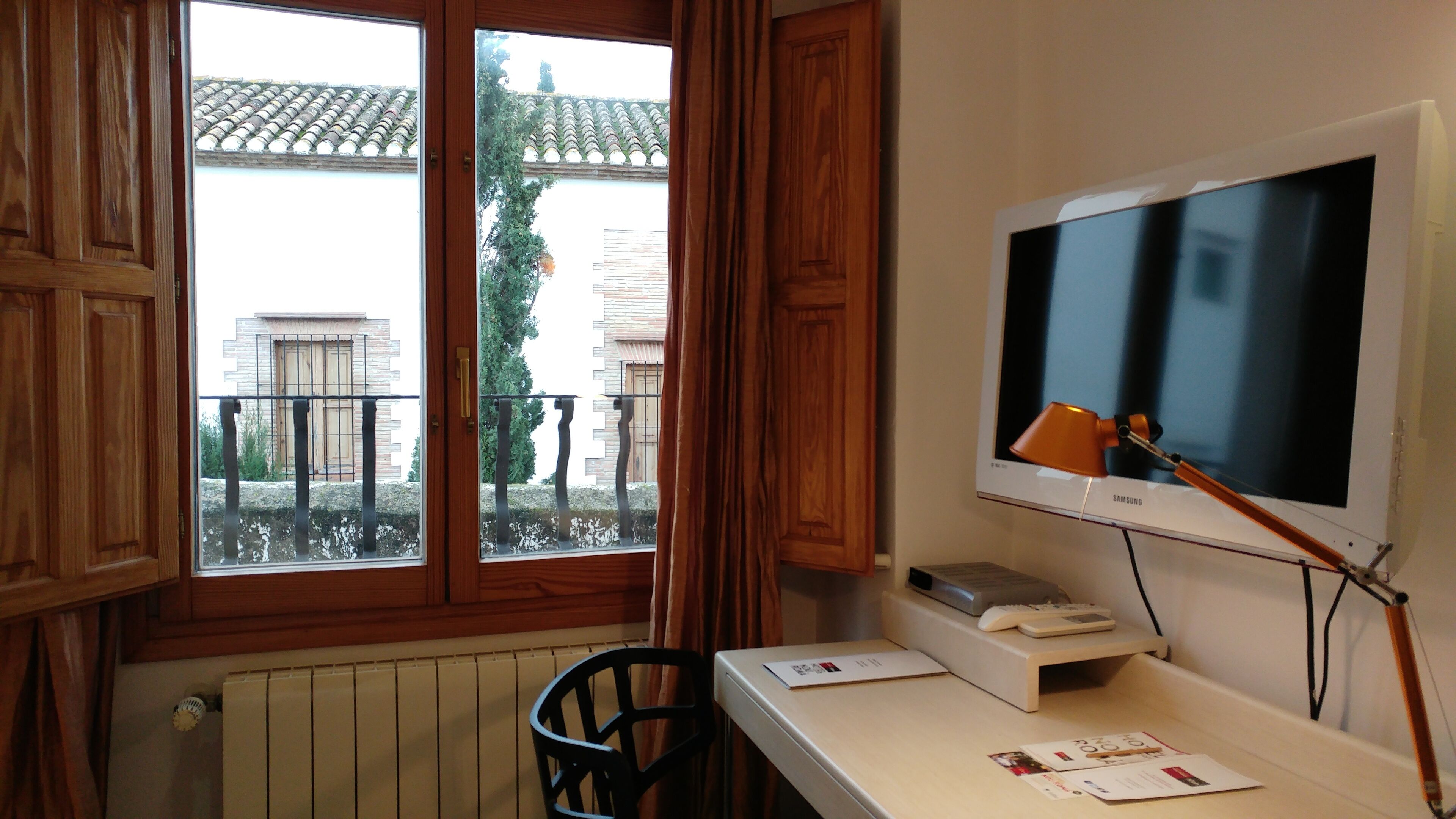 double room | 1 bedroom, minibar, in-room safe, individually decorated