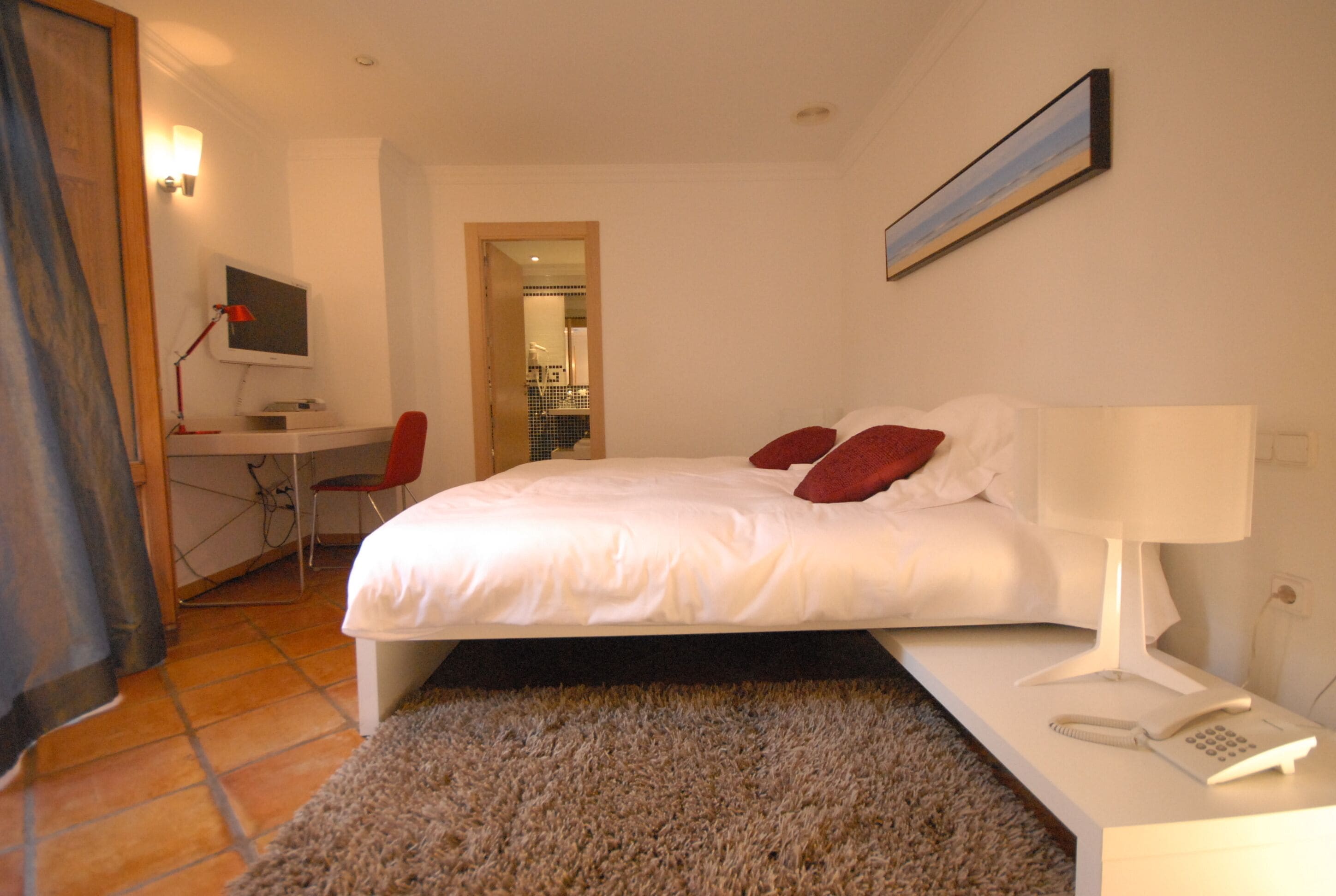 double room | 1 bedroom, minibar, in-room safe, individually decorated