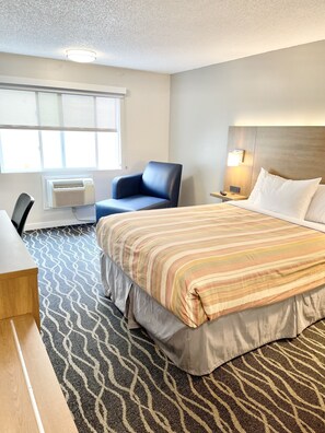 Standard Room, 1 Queen Bed | Desk, blackout drapes, iron/ironing board, free WiFi - Dunes Motel Hillsboro (Hillsboro)