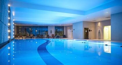 Crowne Plaza Reading by IHG