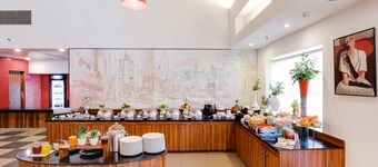 Red Fox by Lemon Tree Hotels, East Delhi