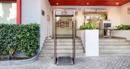 Red Fox by Lemon Tree Hotels, East Delhi