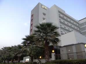 Front of property - Red Fox by Lemon Tree Hotels, East Delhi (New Delhi)