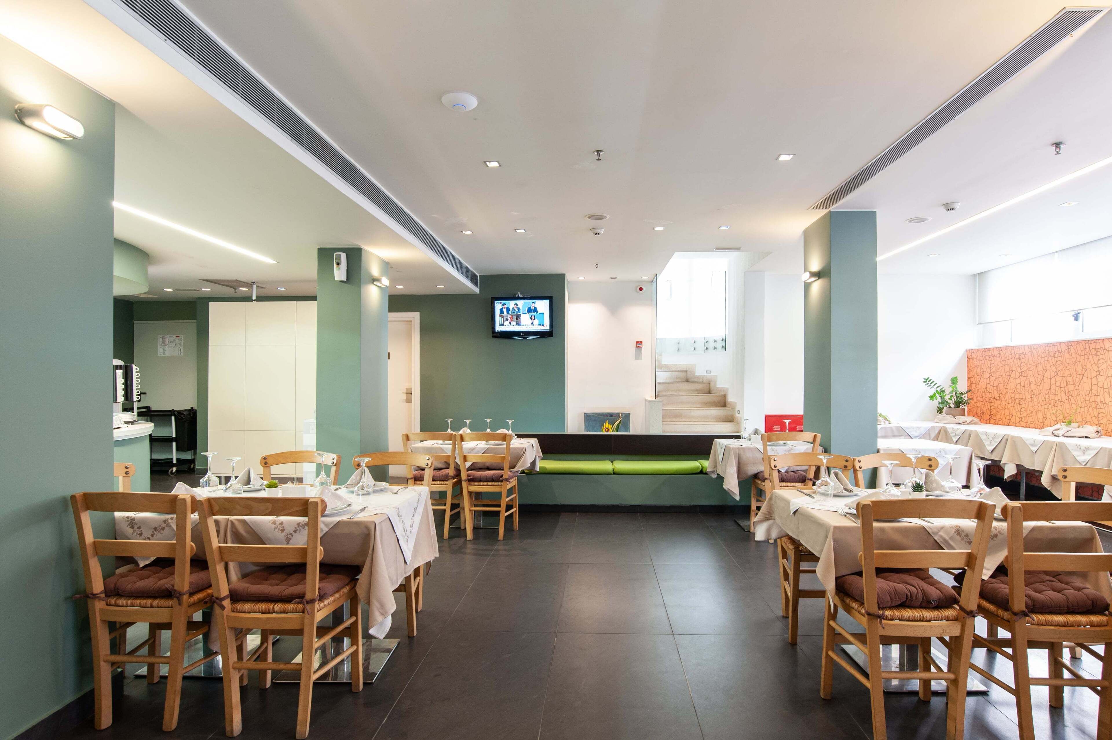 breakfast, lunch, dinner served; greek cuisine