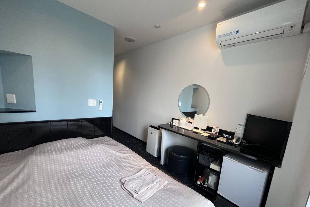 ผ้านวมขนเป็ด, โต๊ะทำงาน, Wi-Fi ฟรี, ผ้าปูที่นอน