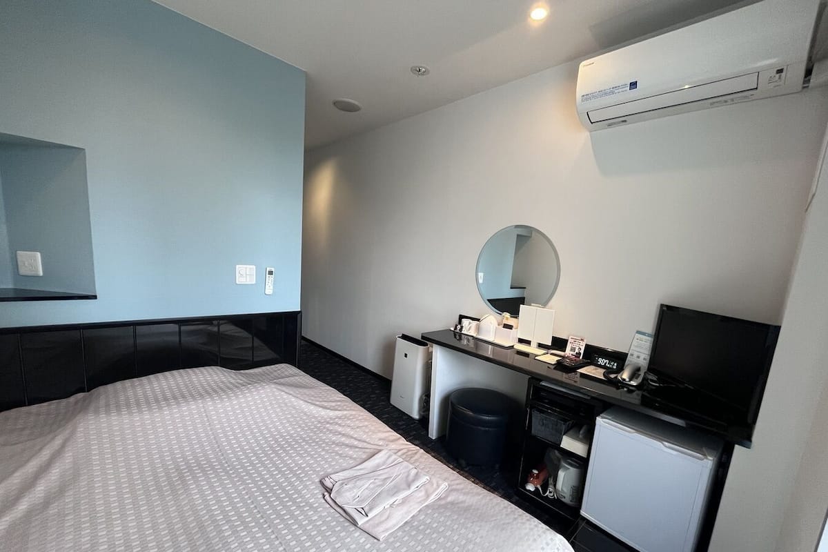 ผ้านวมขนเป็ด, โต๊ะทำงาน, Wi-Fi ฟรี, ผ้าปูที่นอน