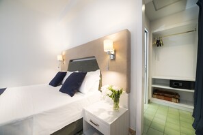Minibar, in-room safe, desk, cribs/infant beds - Hotel Sole Splendid (Maiori)