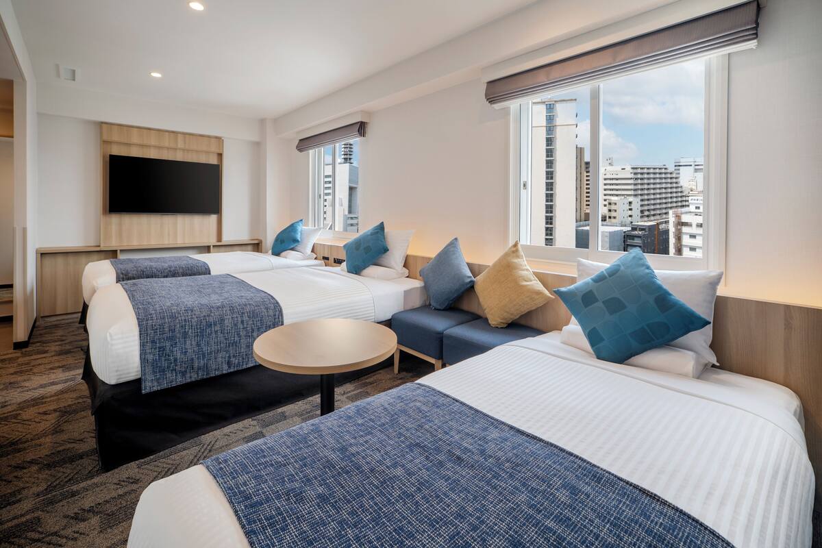 Renewal Standard Triple Room, Non Smoking | In-room safe, desk, blackout curtains, iron/ironing board (on request)