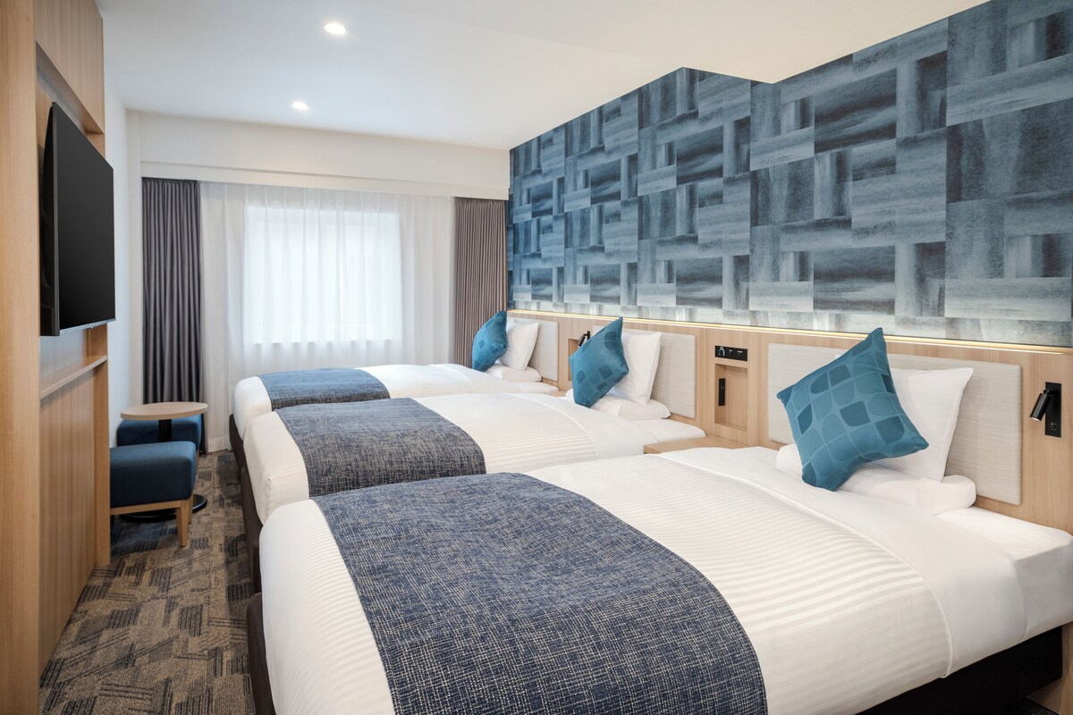 Renewal Superior Triple Room, Non Smoking | In-room safe, desk, blackout drapes, iron/ironing board (on request)