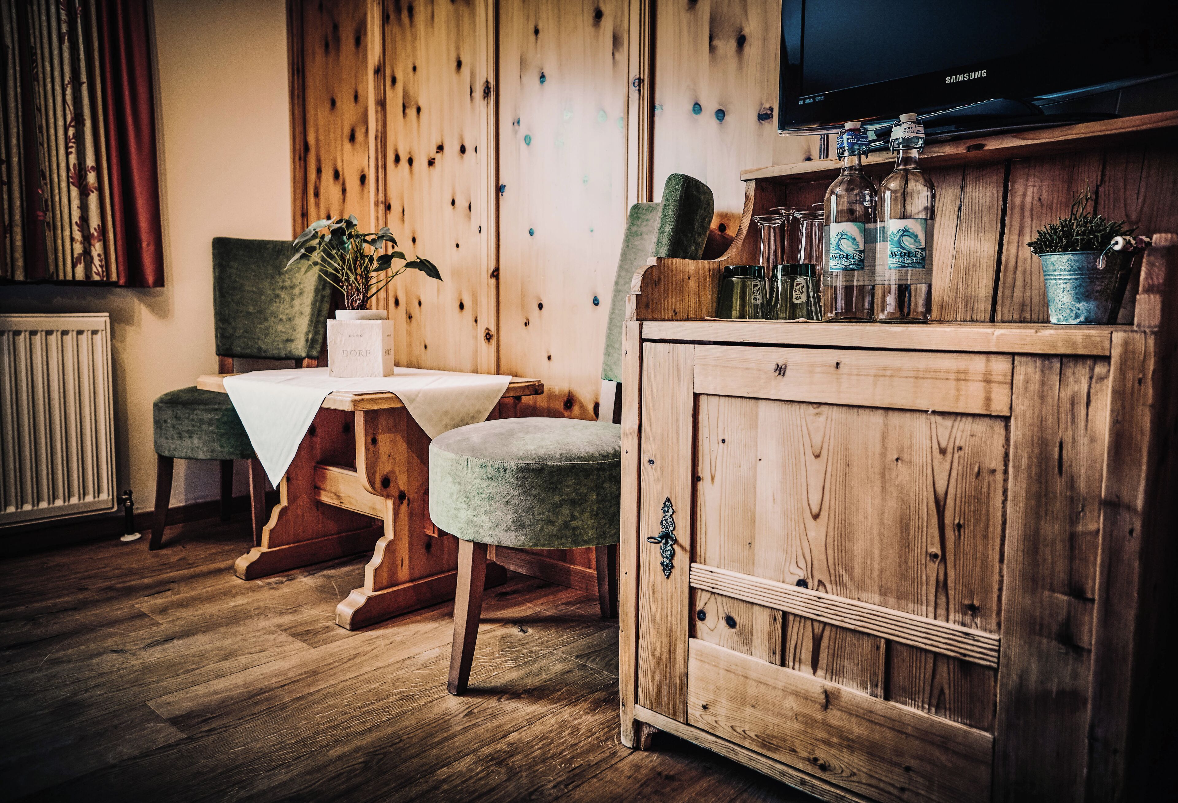 double room (vintage) | hypo-allergenic bedding, minibar, in-room safe, individually decorated