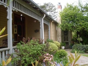 Exterior - Mooltan House (Hepburn Springs)