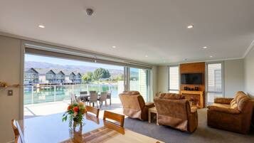 42-inch TV with cable channels