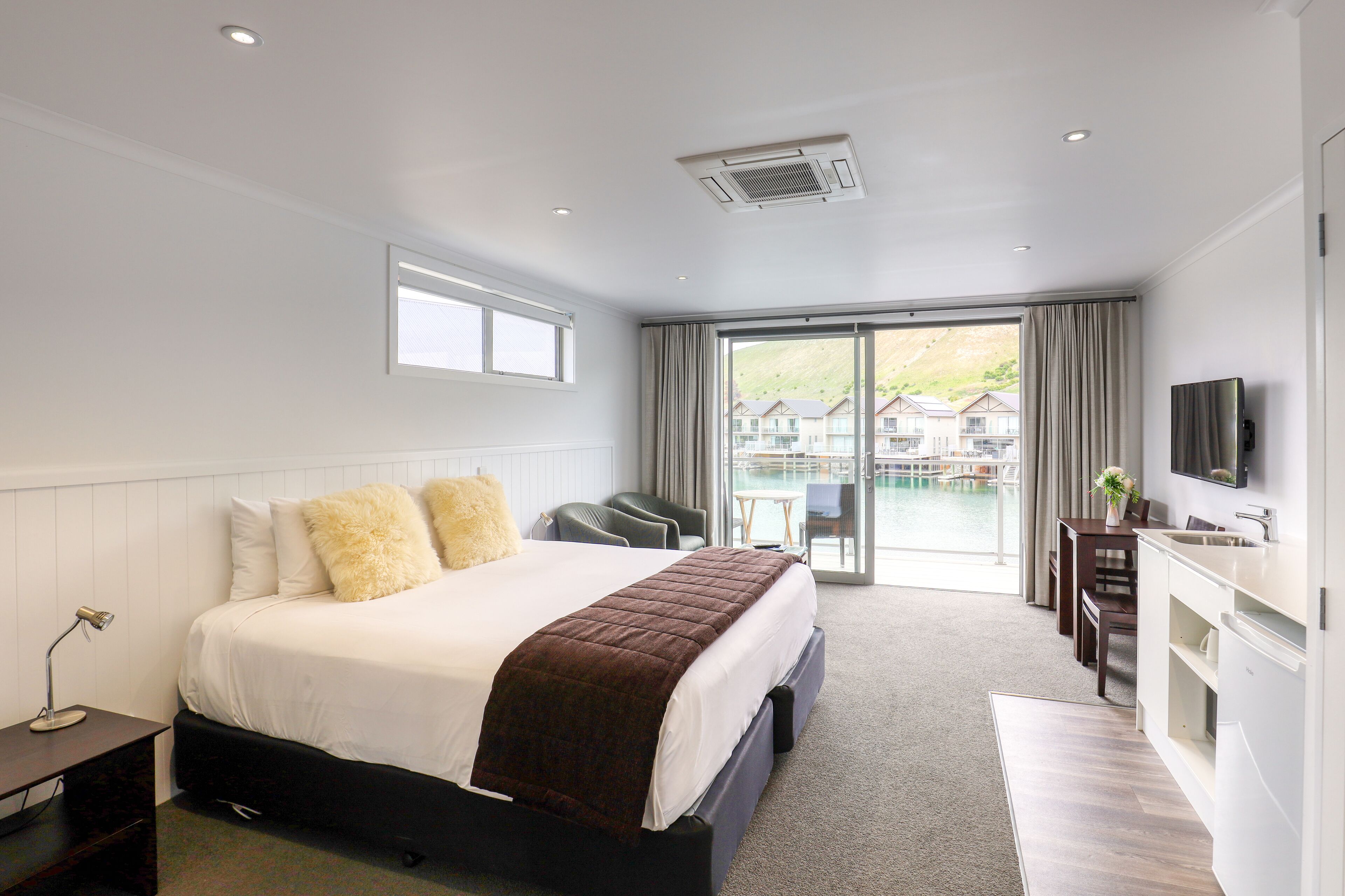 Soundproofing, iron/ironing board, free WiFi, bed sheets