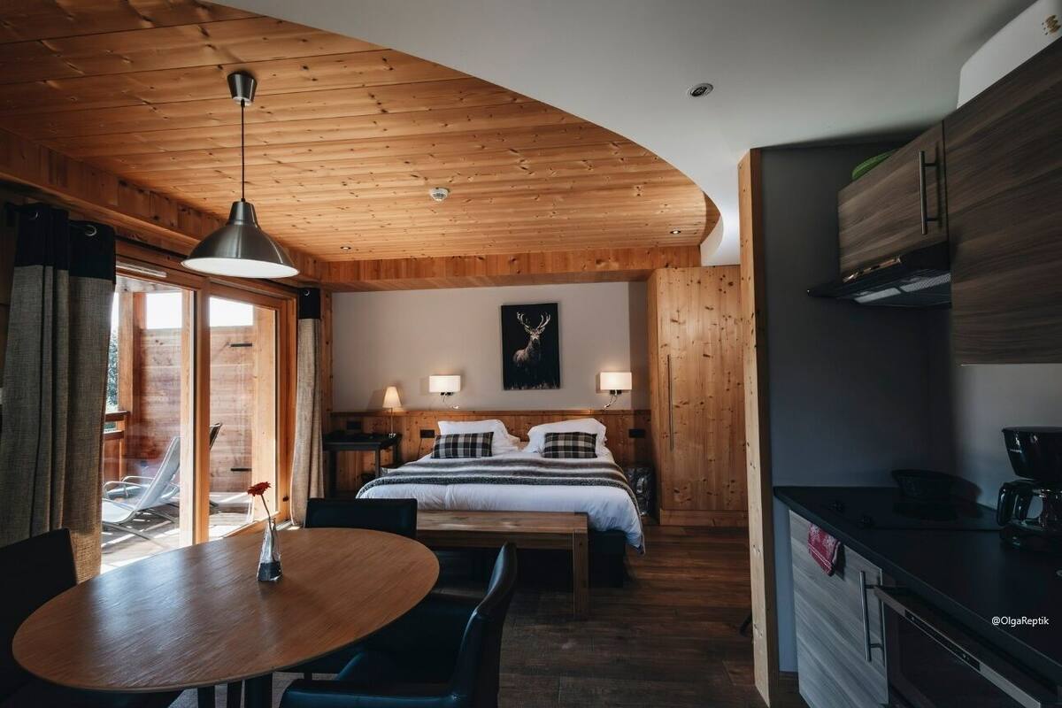 family lodge suite 4 people | premium bedding, in-room safe, soundproofing, iron/ironing board