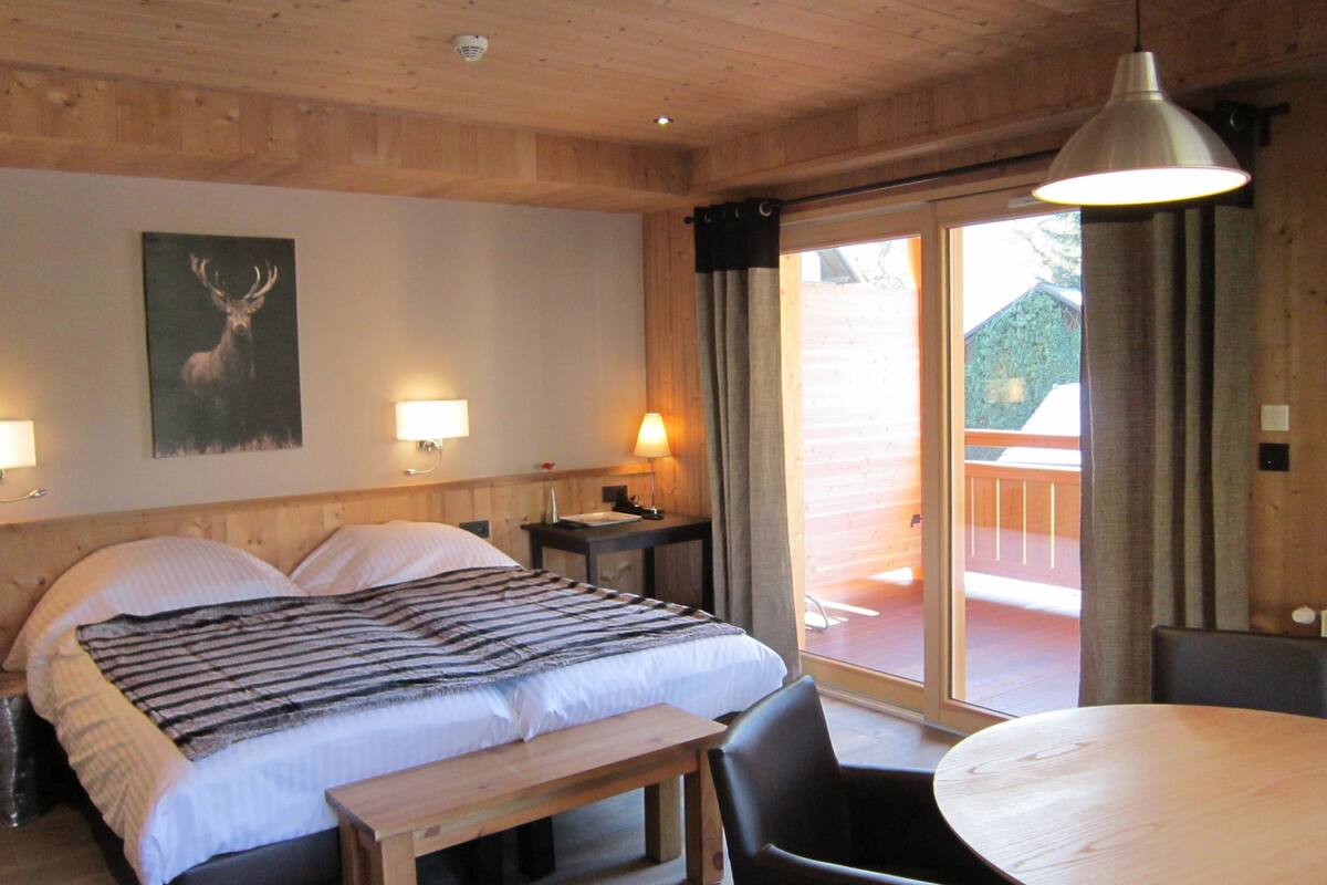 family lodge suite 4 people | premium bedding, in-room safe, soundproofing, iron/ironing board