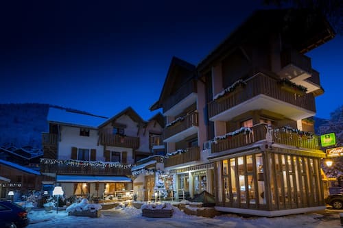 Front of property – evening/night