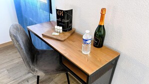 Deluxe Suite, Private Bathroom, Lake View (suite de luxe) - Gabrielle Hotel (Aiguines)