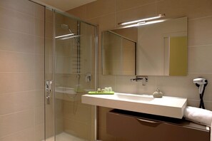 Free toiletries, towels - Auberge du Vigneron (Cucugnan)