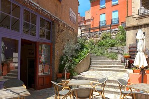 Terrace/patio